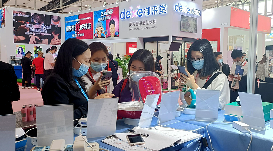 諾鉑廣州美博會(huì)閃耀出色,精彩完美收官!(圖13) 諾鉑廣州美博會(huì)閃耀出色,精彩完美收官!(圖13)