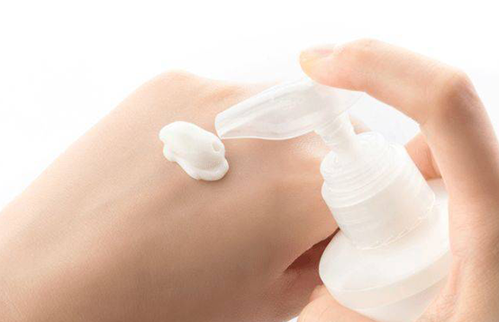 使用家用脫毛儀后可以涂身體乳嗎？(圖1)